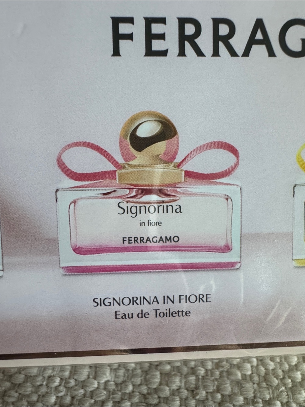Salvatore Ferragamo Signorina Mini Fragrance Set - NWT - Picture 5 of 8